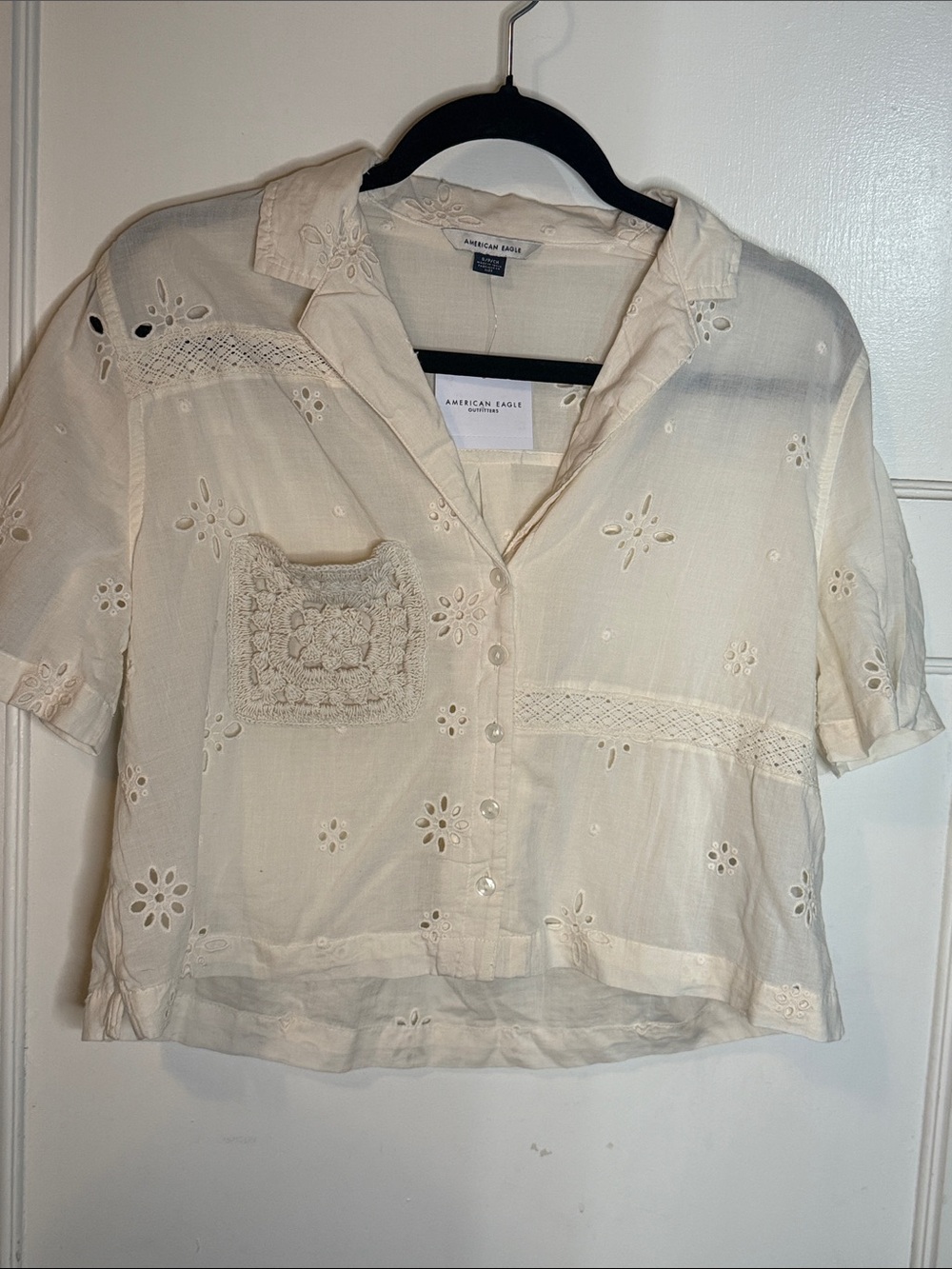 American Eagle Outfitters Cream Eyelet Crochet Pocket Button-Down Top | SM | NWT